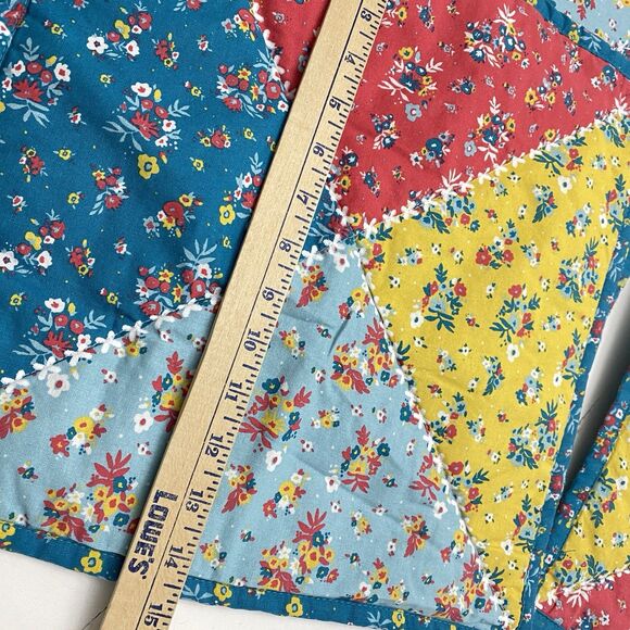 Pioneer Woman Multicolor Reversible Quilted Rose Ditsy Floral Placemats Set of 6 - Picture 6 of 8